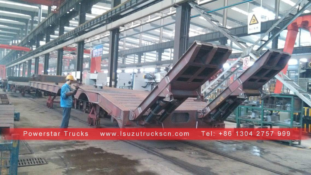 China Tri-Axles Lowbed Semi Trailers, LowBed Trailer Dimensions Customized 