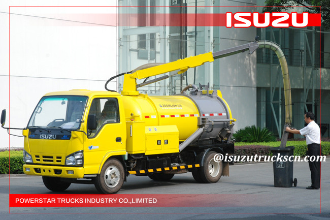 3-5m3 Ghana NKR77 Isuzu Vacuum Sewage Tanker Trucks