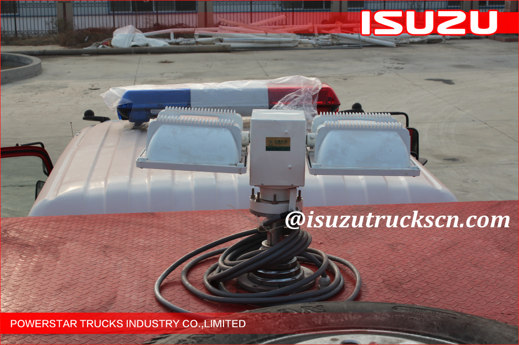 2015 Isuzu Lighting Emergency Rescue Vehicle Fire Truck with Truck Crane for LAOS