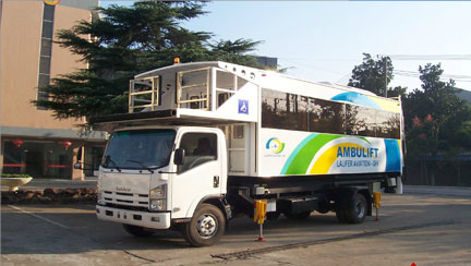  ELF Isuzu Aircraft Ambulift for disabled=