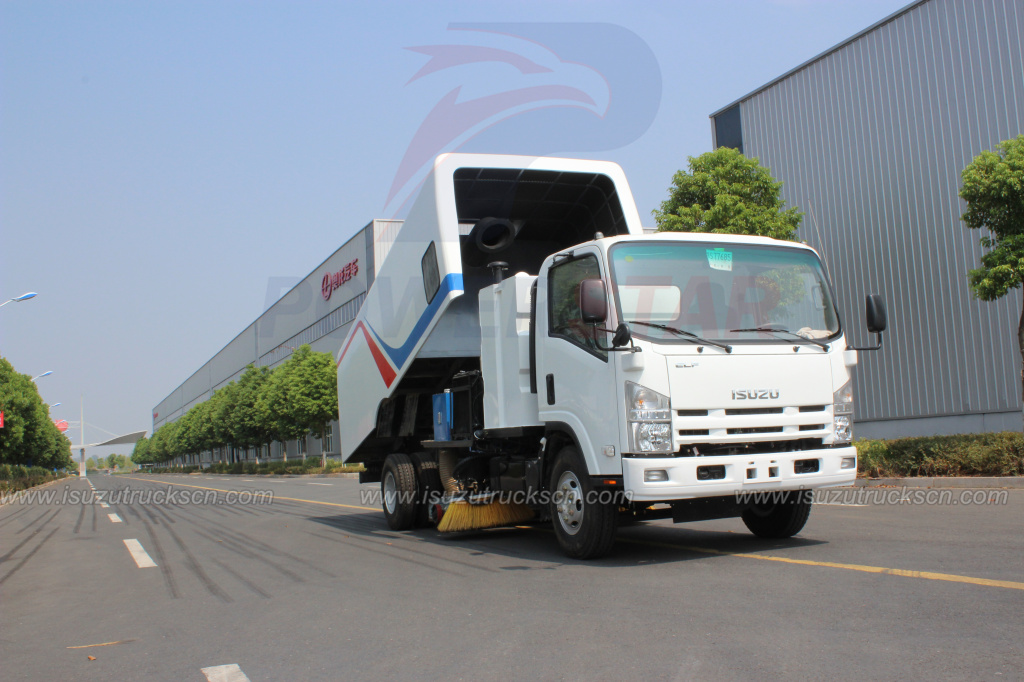 High performance Japanese Isuzu Road Sweeper Master