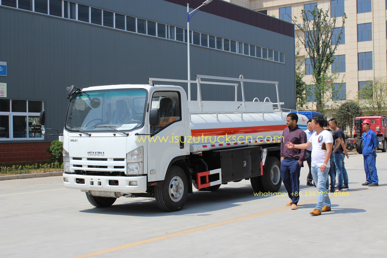 Isuzu 5000L NPR ELF diesel gaoline refuel tank truck oil tank truck for dubai Africa