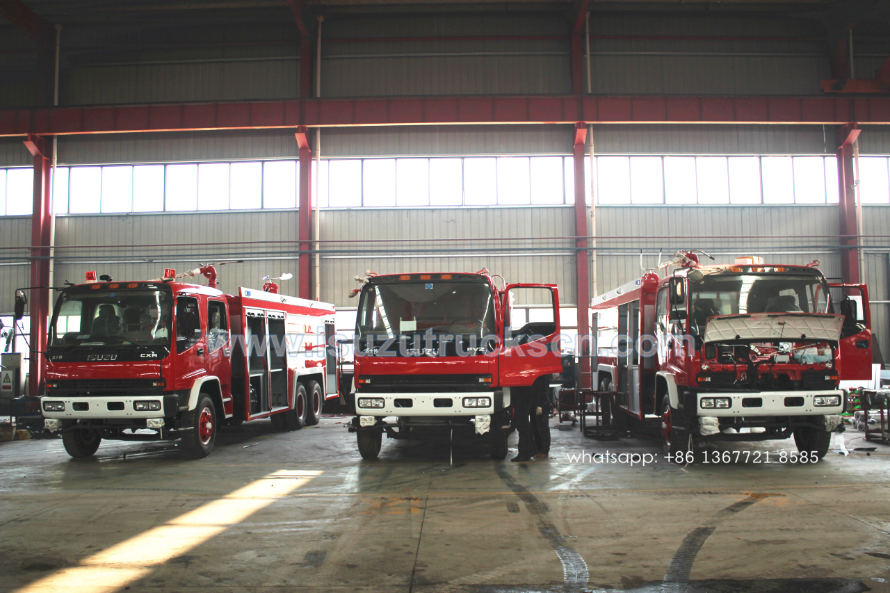 3untis Heavy Isuzu Foam Fire truck and 4units Isuzu truck with crane for Nigeria