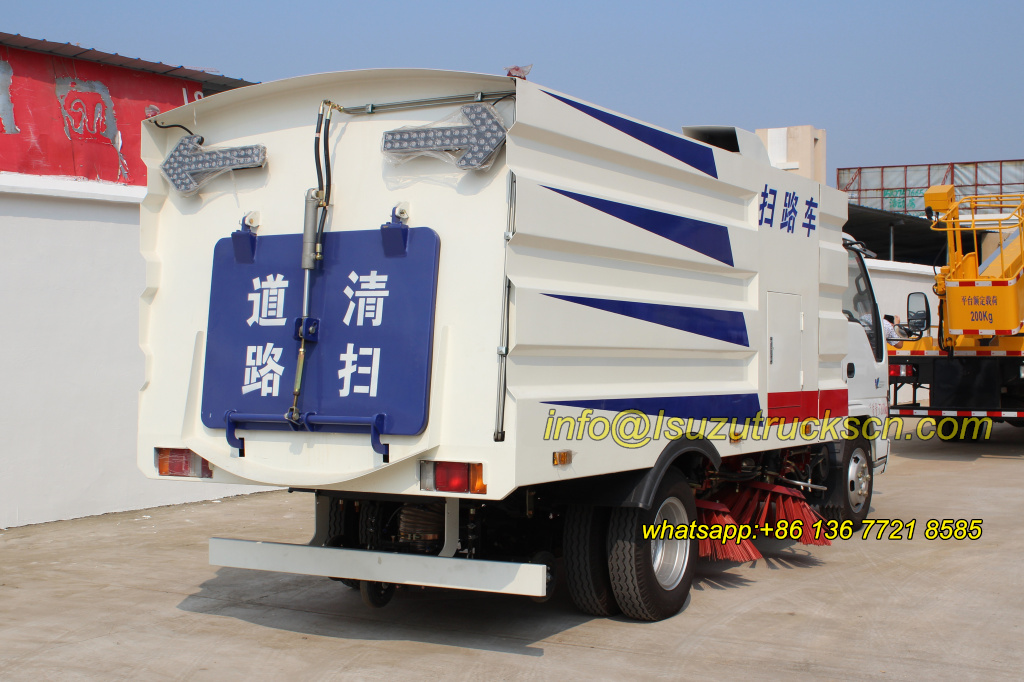 Road Sweeper Truck Isuzu overview pictures