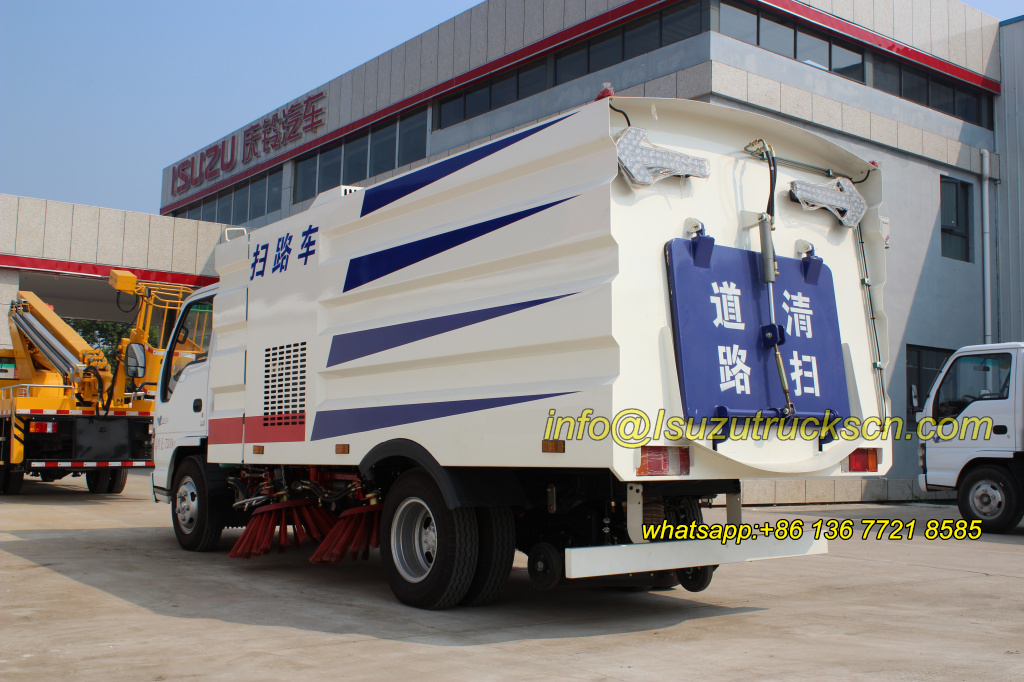 Road Sweeper Truck Isuzu overview pictures