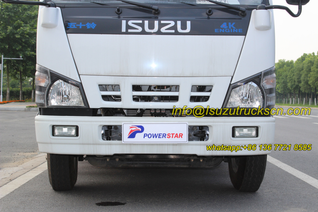 Street Sweeper Truck Isuzu details pictures