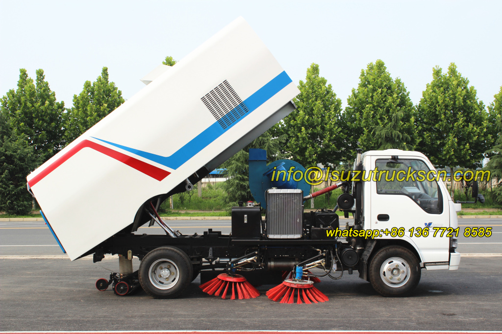 Street Sweeper Truck Isuzu details pictures