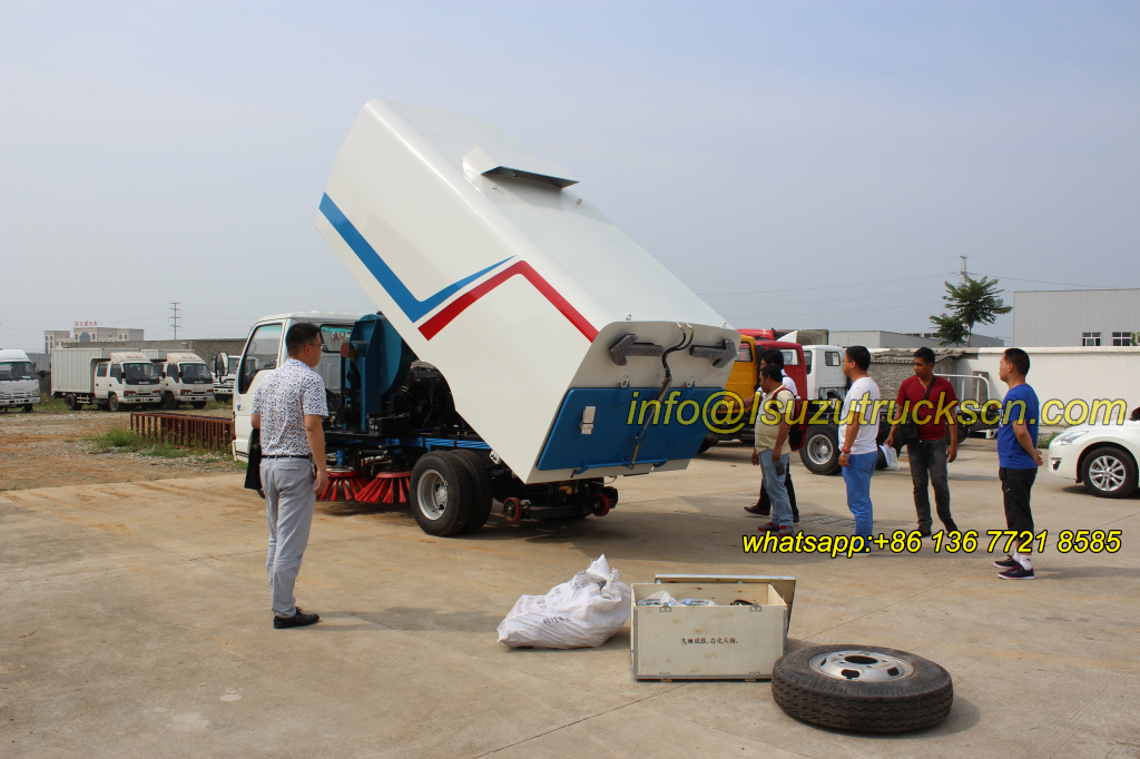 Philippines custom inspection street sweeper truck Isuzu