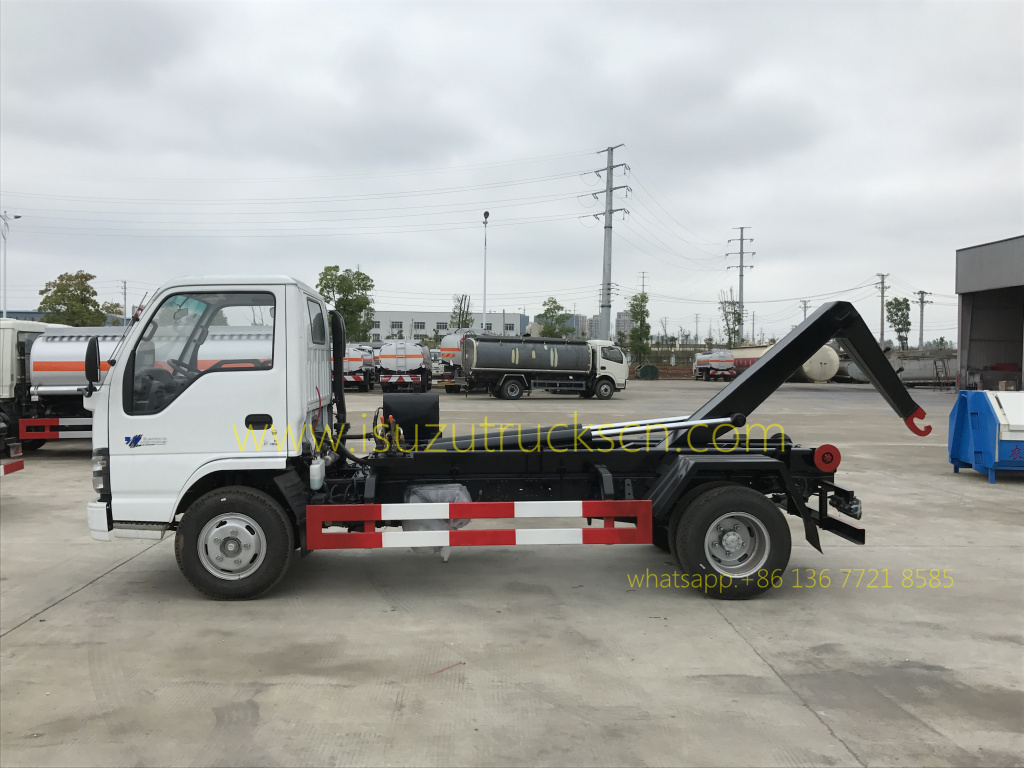 hydraulic lifter truck Isuzu hook lift garbage truck small roll off garbage truck pictures