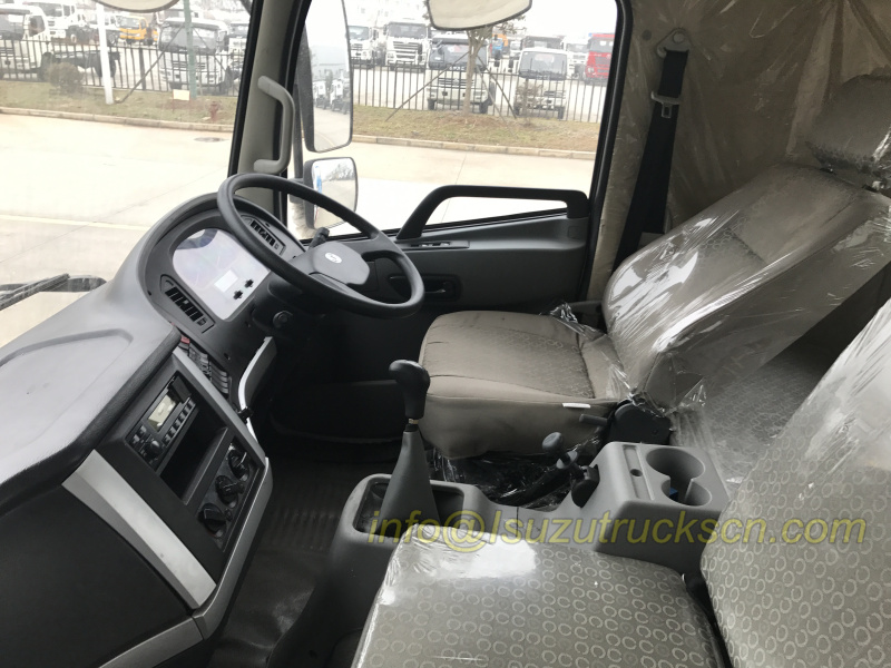 RHD Sewage Vacuum Truck China Dongfeng sewer cleaning trucks