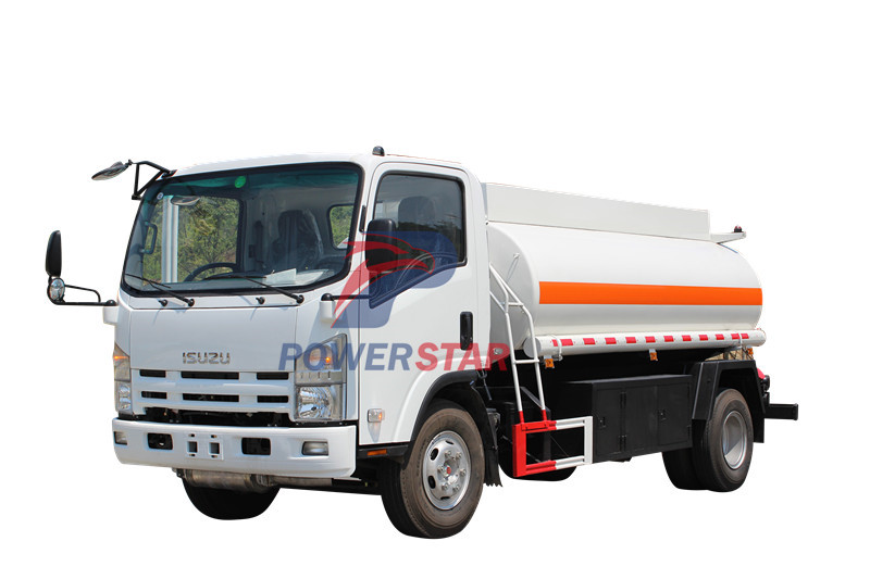 UAE Fuel Transport Tank Truck Isuzu 6,000L