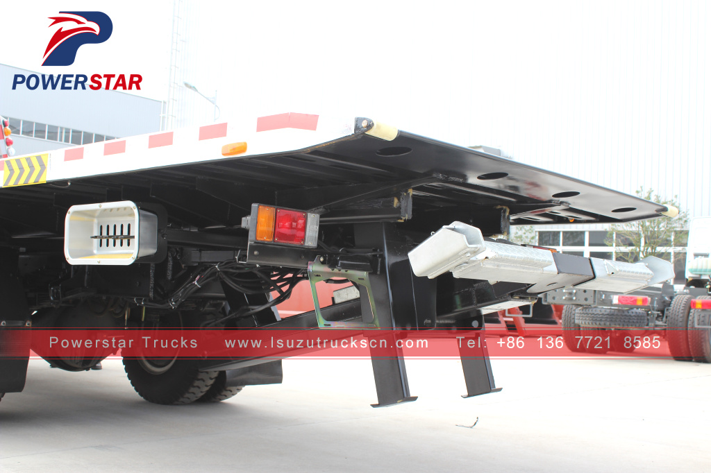 Brand New Condition ISUZU FTR Recovery Flatbed Tow wrecker truck with boom crane For Sale