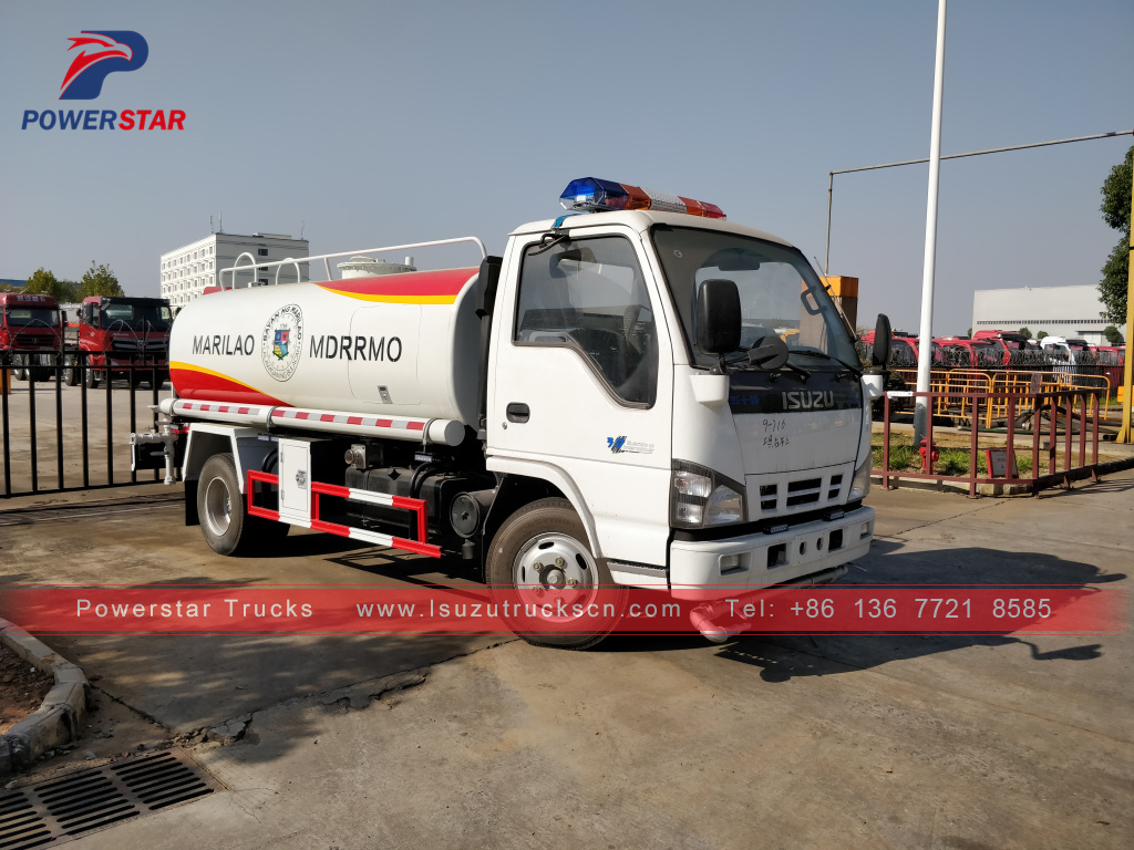 Philippines market Isuzu 3-5CBM water delivery tanker water spray trucks for sale