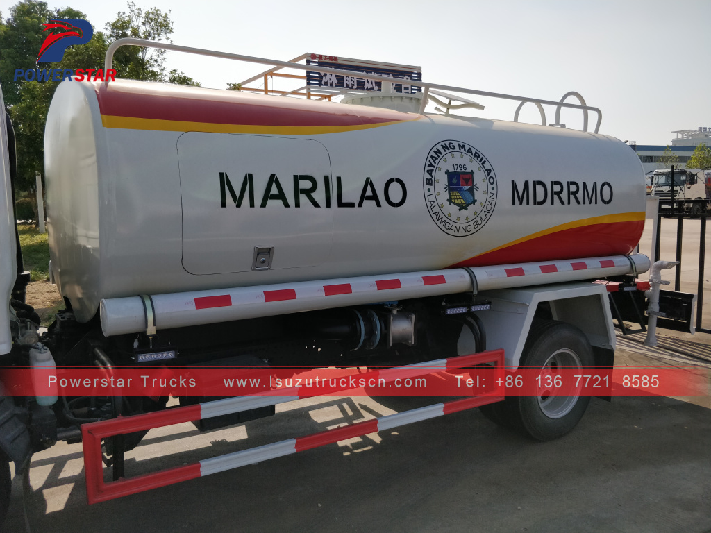 Philippines market Isuzu 3-5CBM water delivery tanker water spray trucks for sale