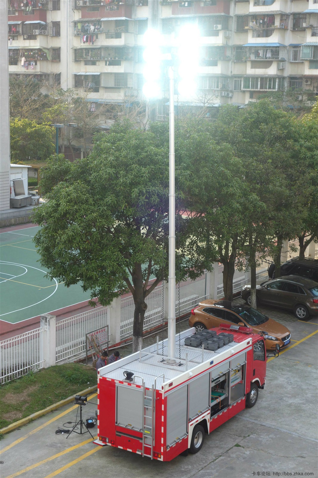 ISUZU floodlight lighting tower fire vehicle fire truck for sale 