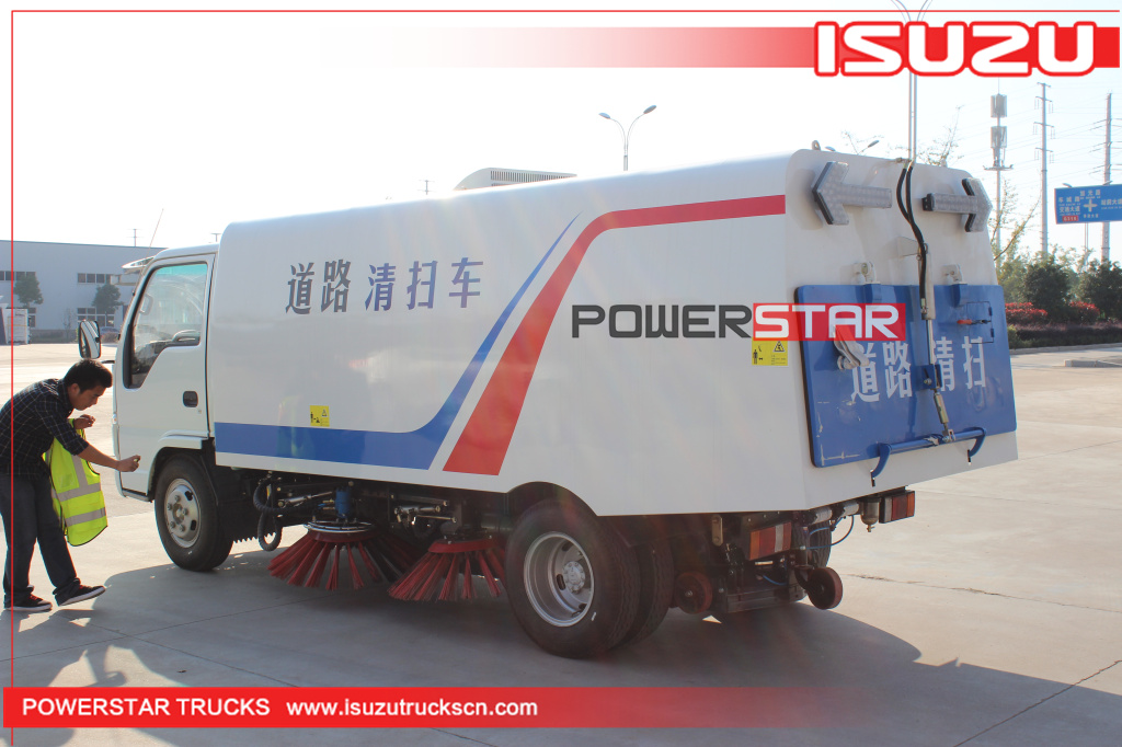 Road sweeper truck Isuzu garbage vehicle