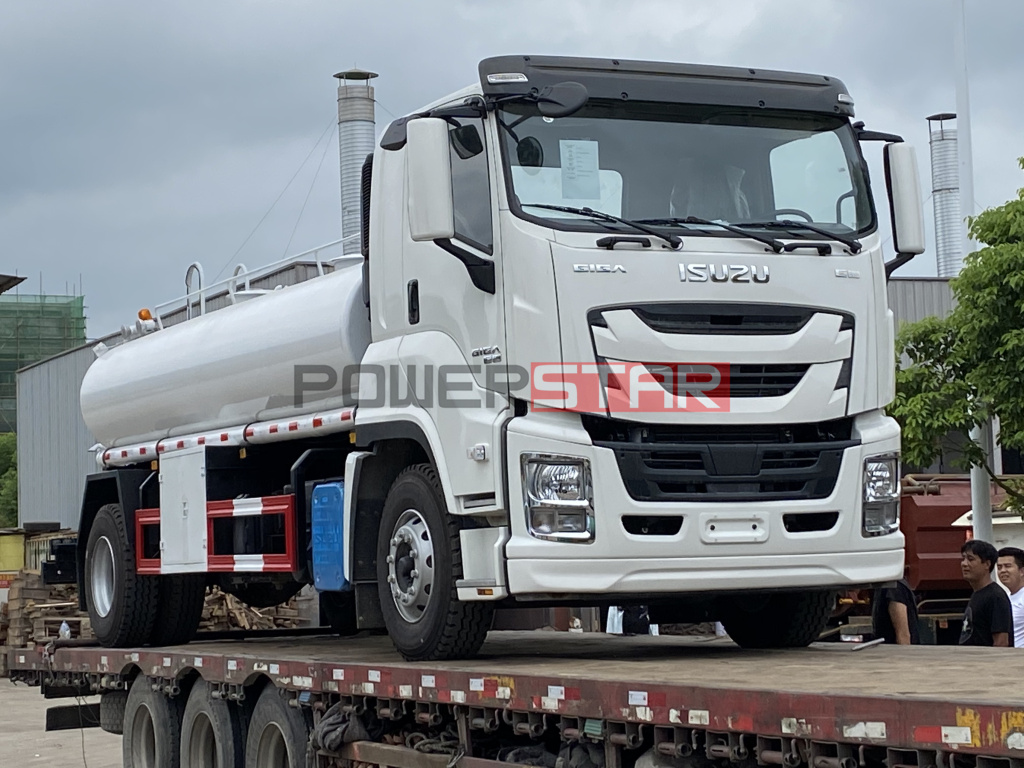 ISUZU GIGA VC61 6UZ1-TCG50 380HP Stainless Steel Drinking Water Tank Truck