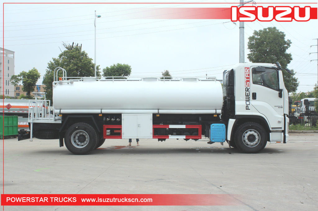 GIGA ISUZU VC61 6UZ1 engine Water Carrying Tanker Trucks