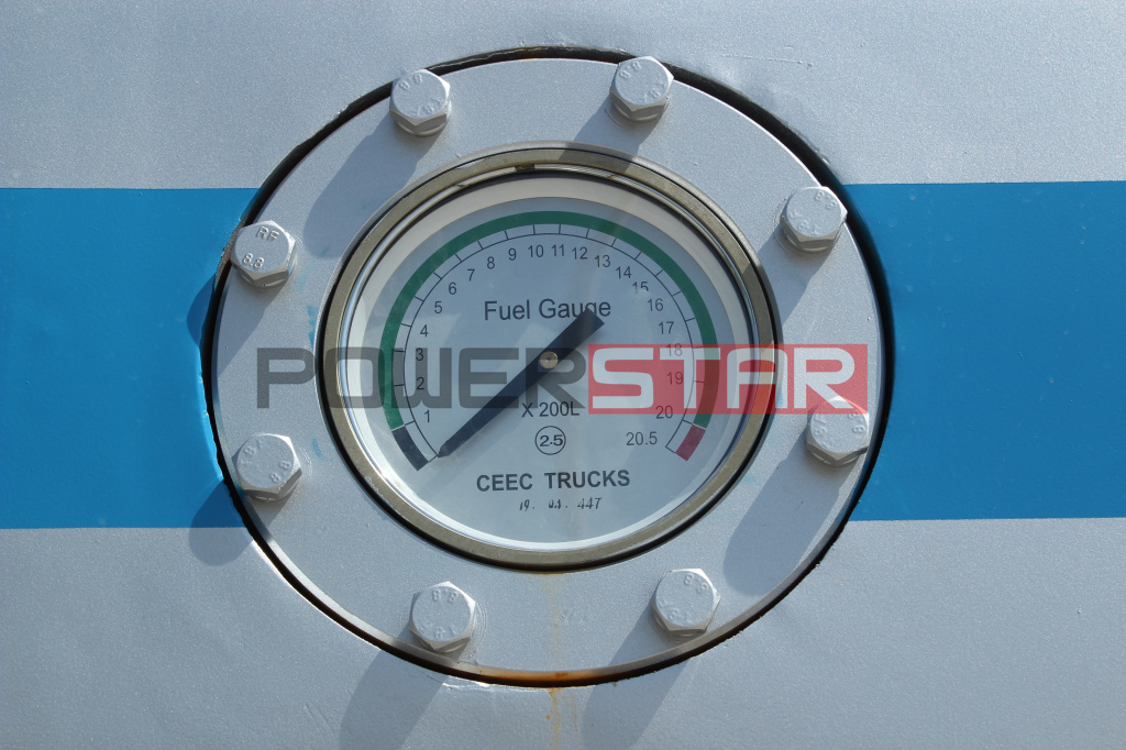 Factory FTR ISUZU Mobile Refueling Truck Fuel Oil Transportation Tank Trucks for sale