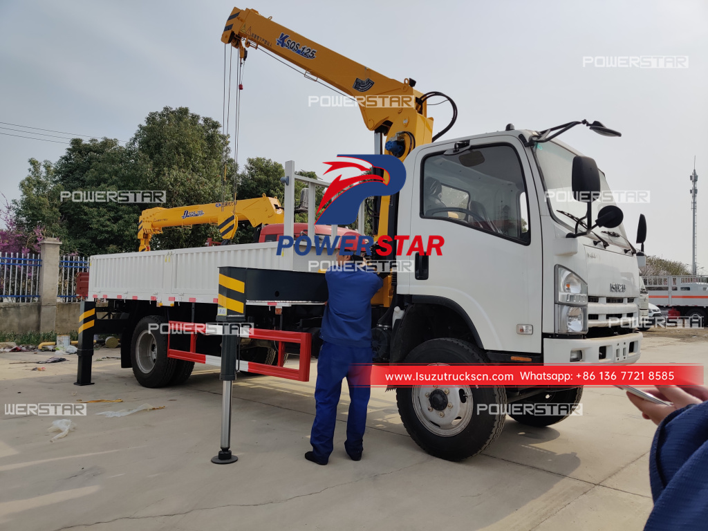 Philipppines Japan ISUZU 4x4 NPR/ELF/700P Truck Boom Crane Boom Truck 5 Ton Truck Telescopic Boom Crane