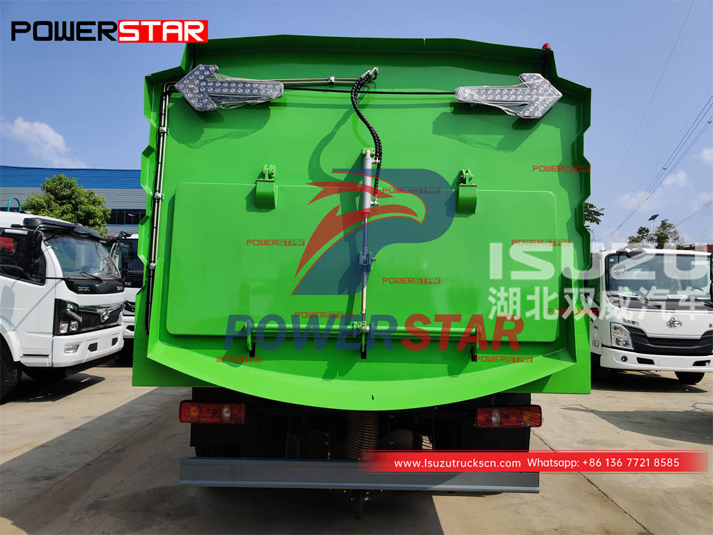 ISUZU FTR 4×2 204HP street sweeper truck on sale