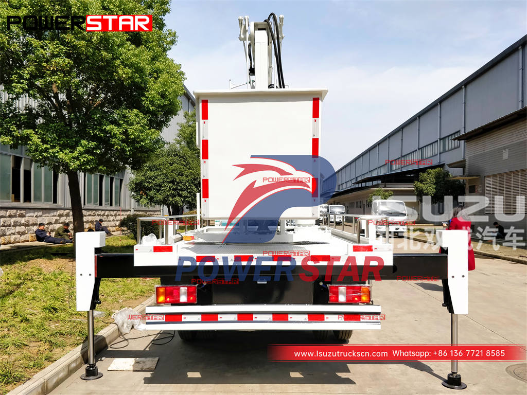 ISUZU 4WD off-road bucket truck aerial work platform