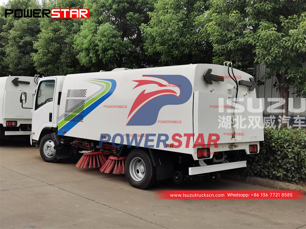 High quality ISUZU 6 wheeler KV600 highway sweeper trucks for sale