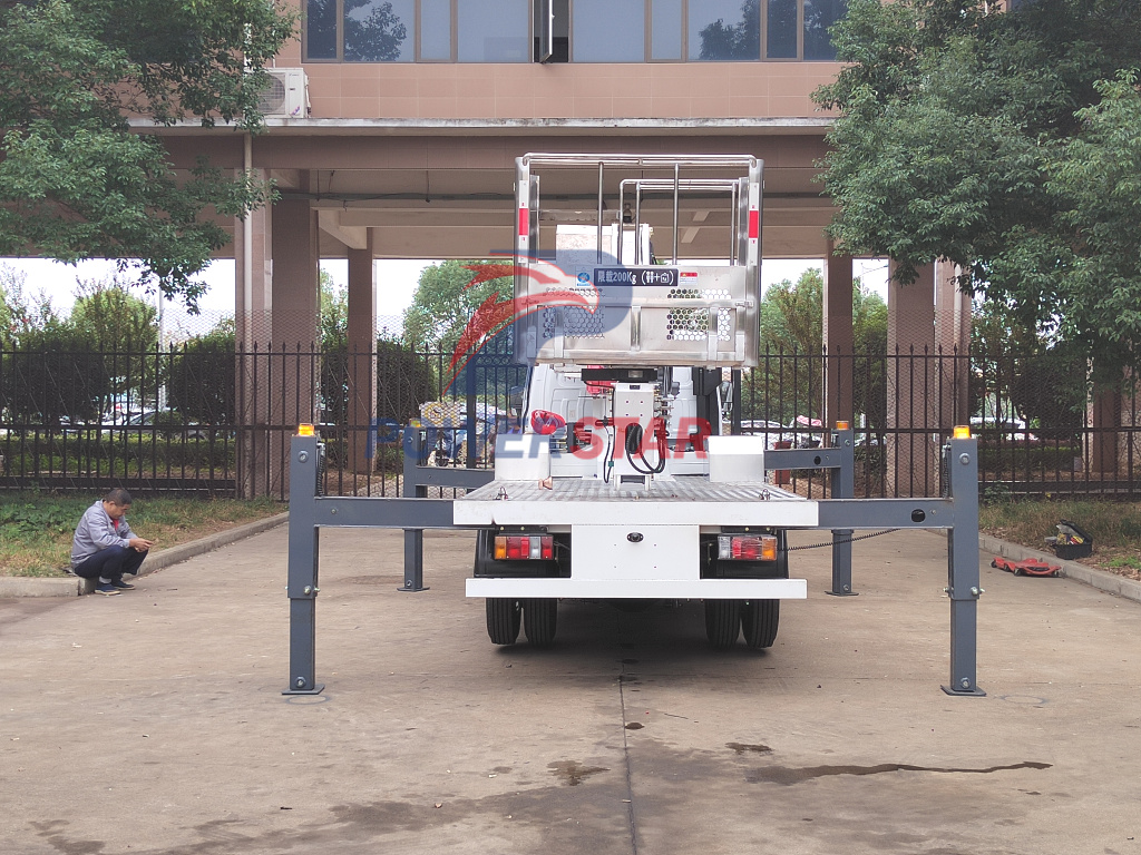 Philippines New Japan ISUZU 18m Manlifter Stiff boom Aerial Platform Trucks 