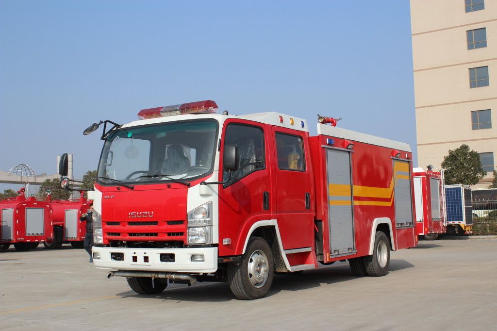 Isuzu NPR fire engine fire trucks