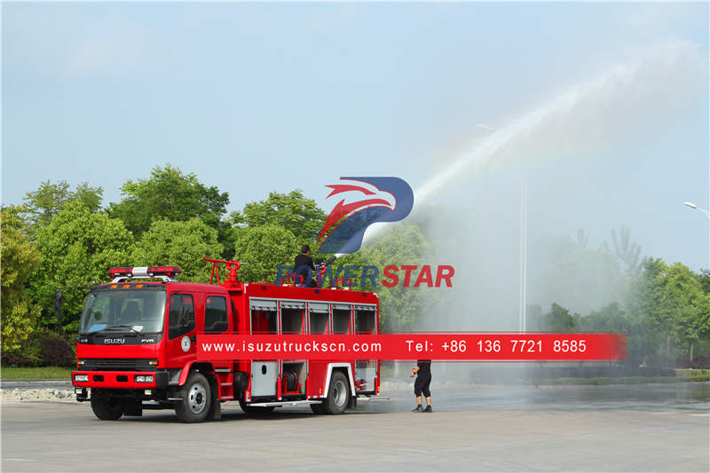 Isuzu fire fighting truck