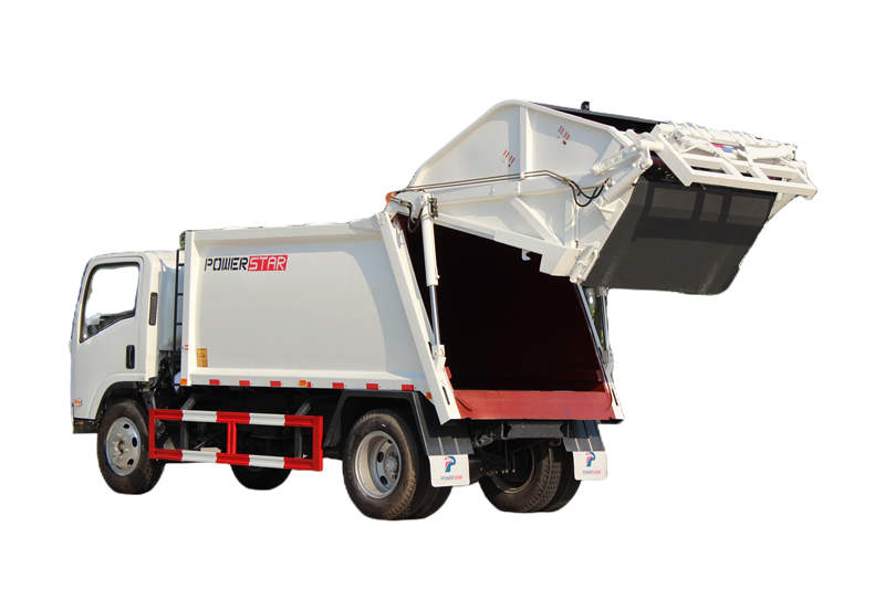 Isuzu 700P garbage compactor truck