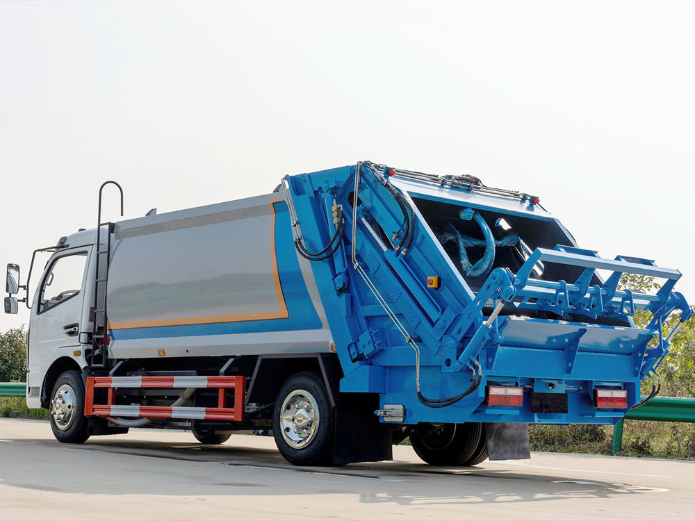 rear loader garbage truck