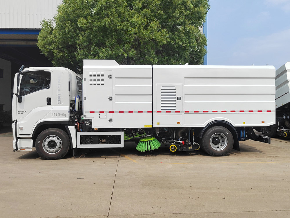 Isuzu giga EV Electric Road Sweepers