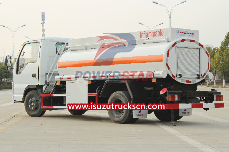 Isuzu 3cbm small volume oil bowser truck