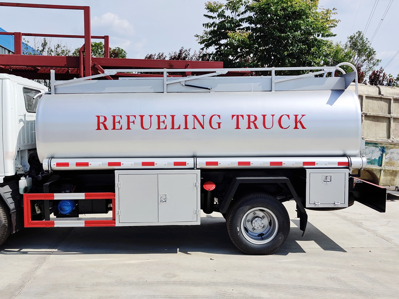 Brand new Isuzu fuel bowser