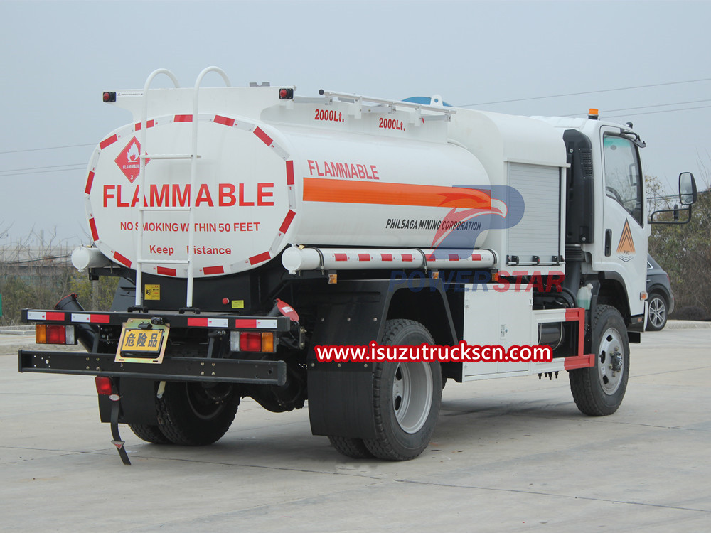 Isuzu tank lorry truck