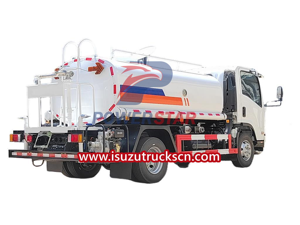 Isuzu water truck