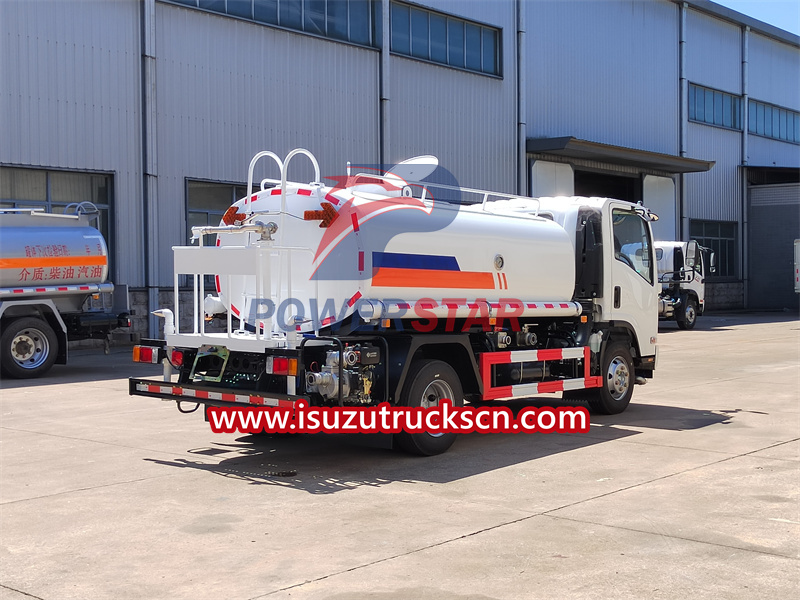 ISUZU potable water truck