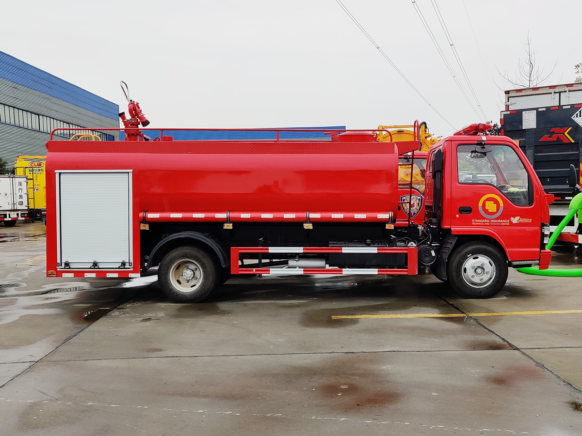 Philippines Water Rescue Fire Apparatus made by Isuzu