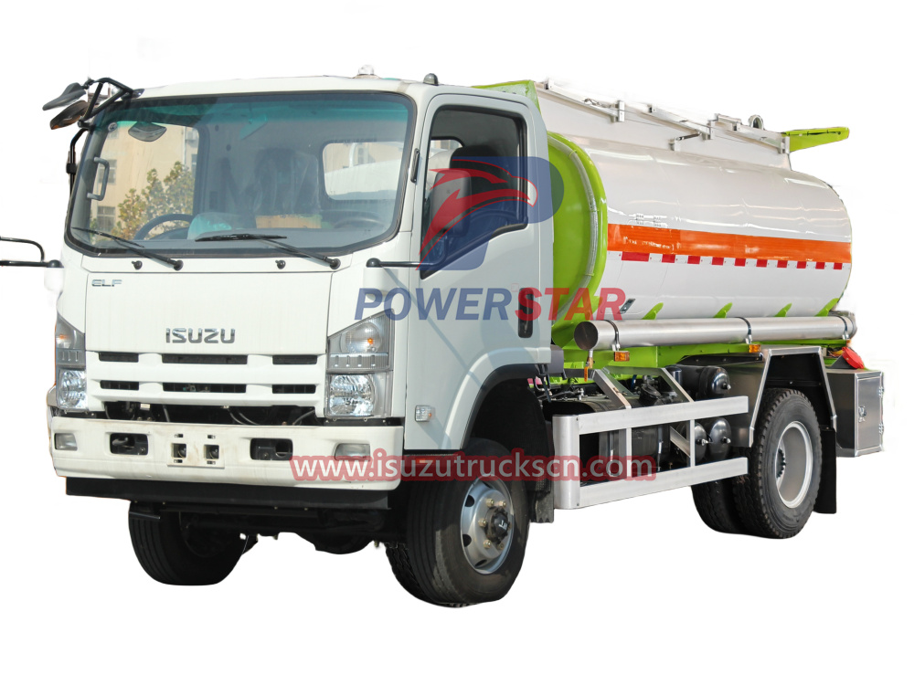 Philippines NPR Isuzu 4x4 Mobile fuel oil dispenser Truck