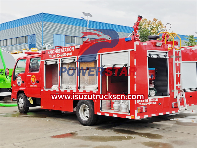 Isuzu NKR fire engine