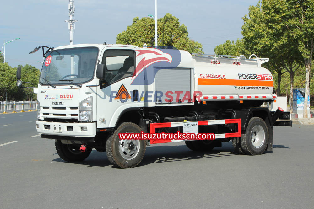 Isuzu 4x4 off road DieselGasoline Delivery Tanker truck