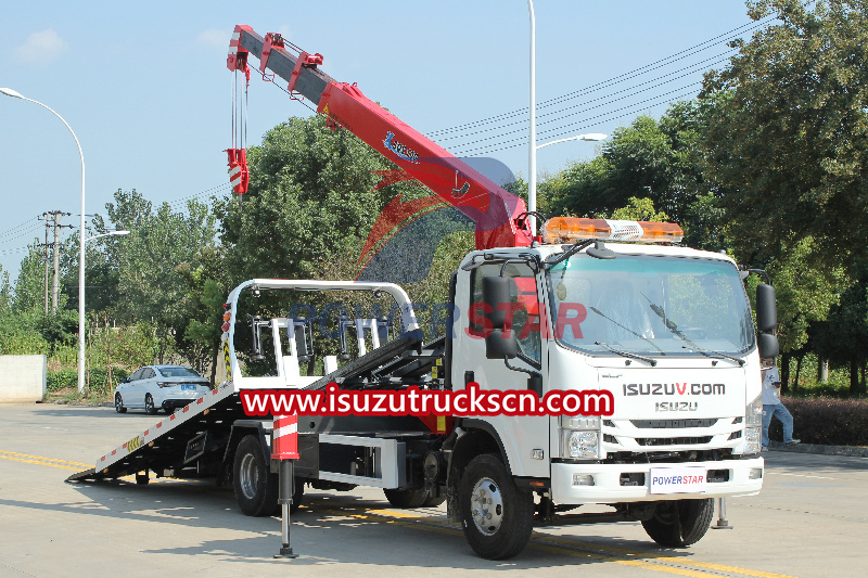 ISUZU wrecker truck with crane