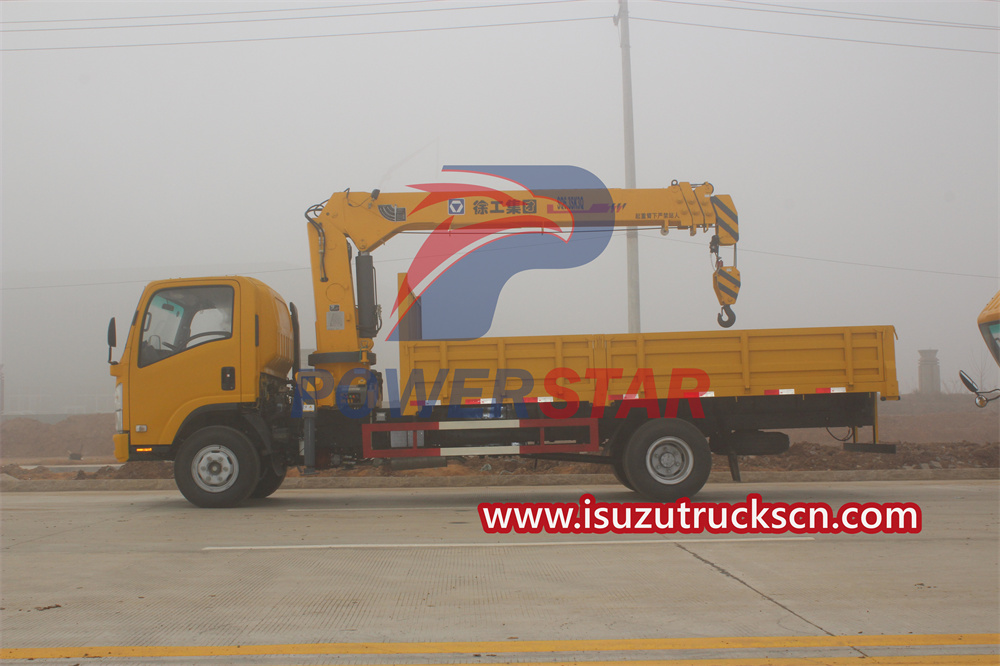 Isuzu truck with crane