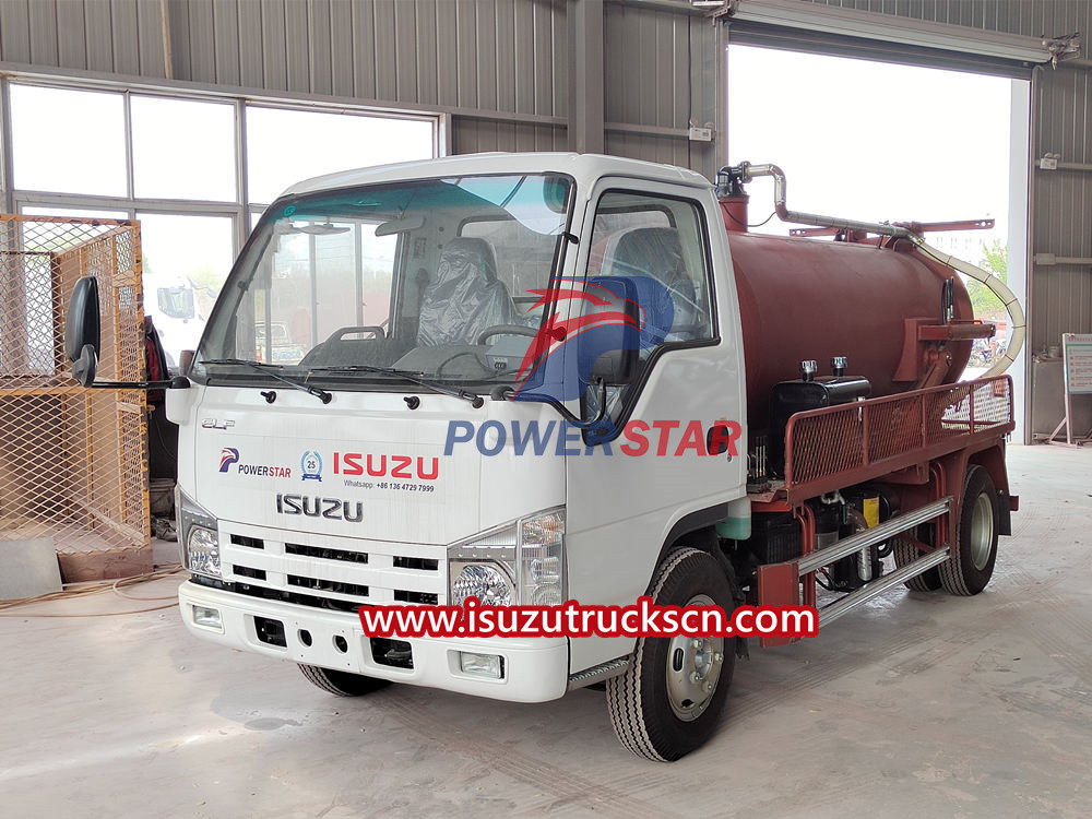 Isuzu septic tank vacuum truck