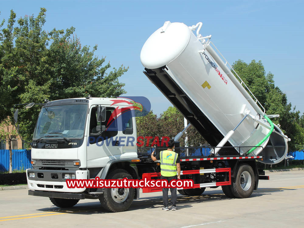 Isuzu sewage truck