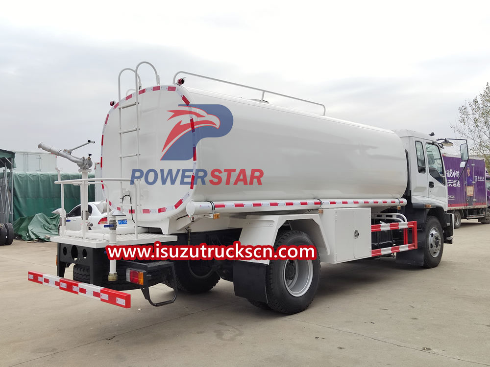 Isuzu water tanker