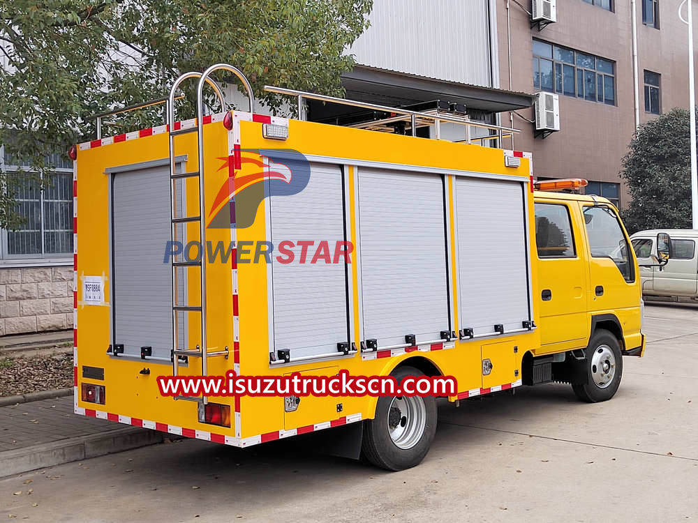 Isuzu emergency lighting truck