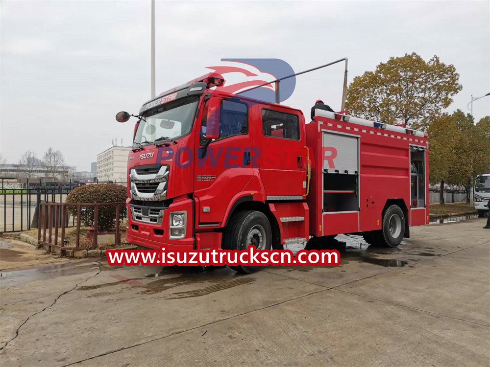 isuzu fire truck