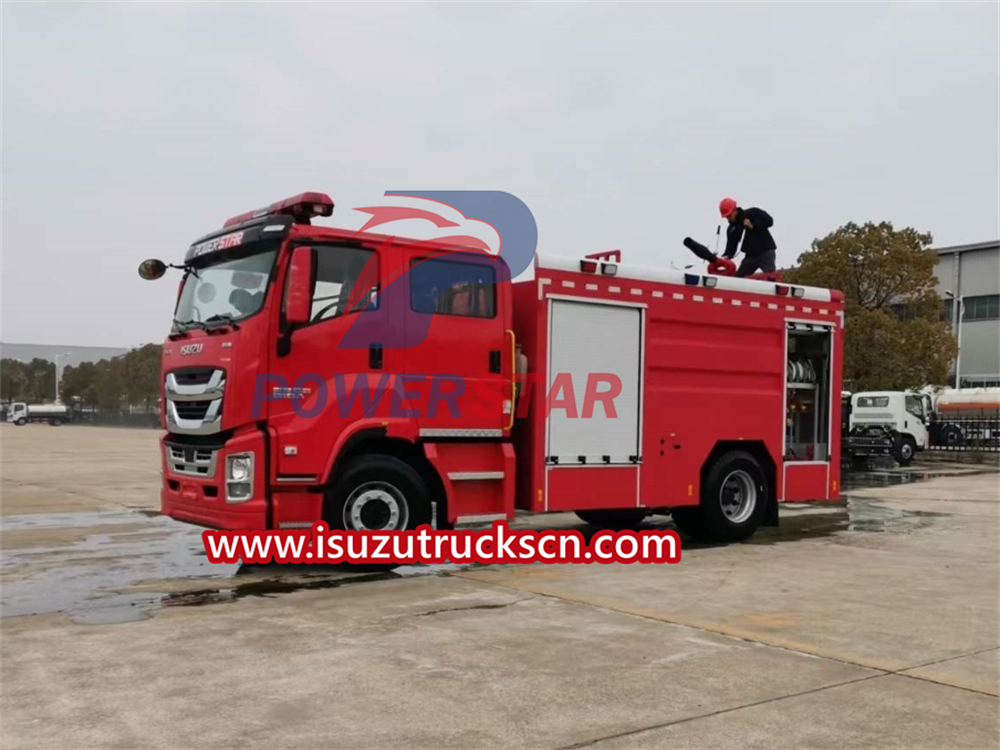 isuzu fire truck